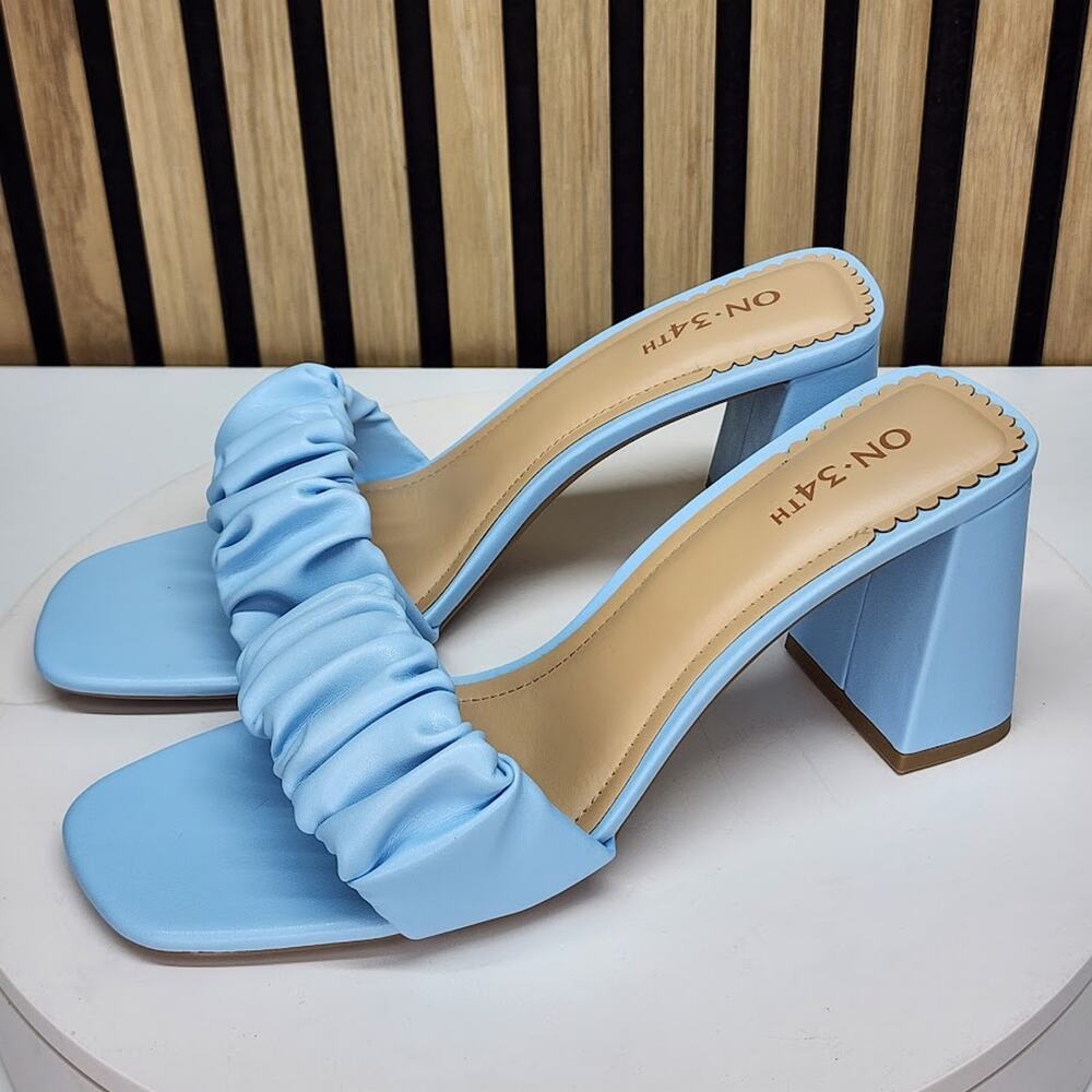 NEW - On 34th Salliee Women’s Dress Sandals Ruffle Block Heels Size 9 - Picture 5 of 7